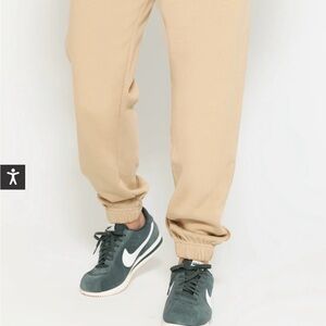 Spiritual Gangster Sandstone Emblem Men’s Sweatpants NWT Size XL